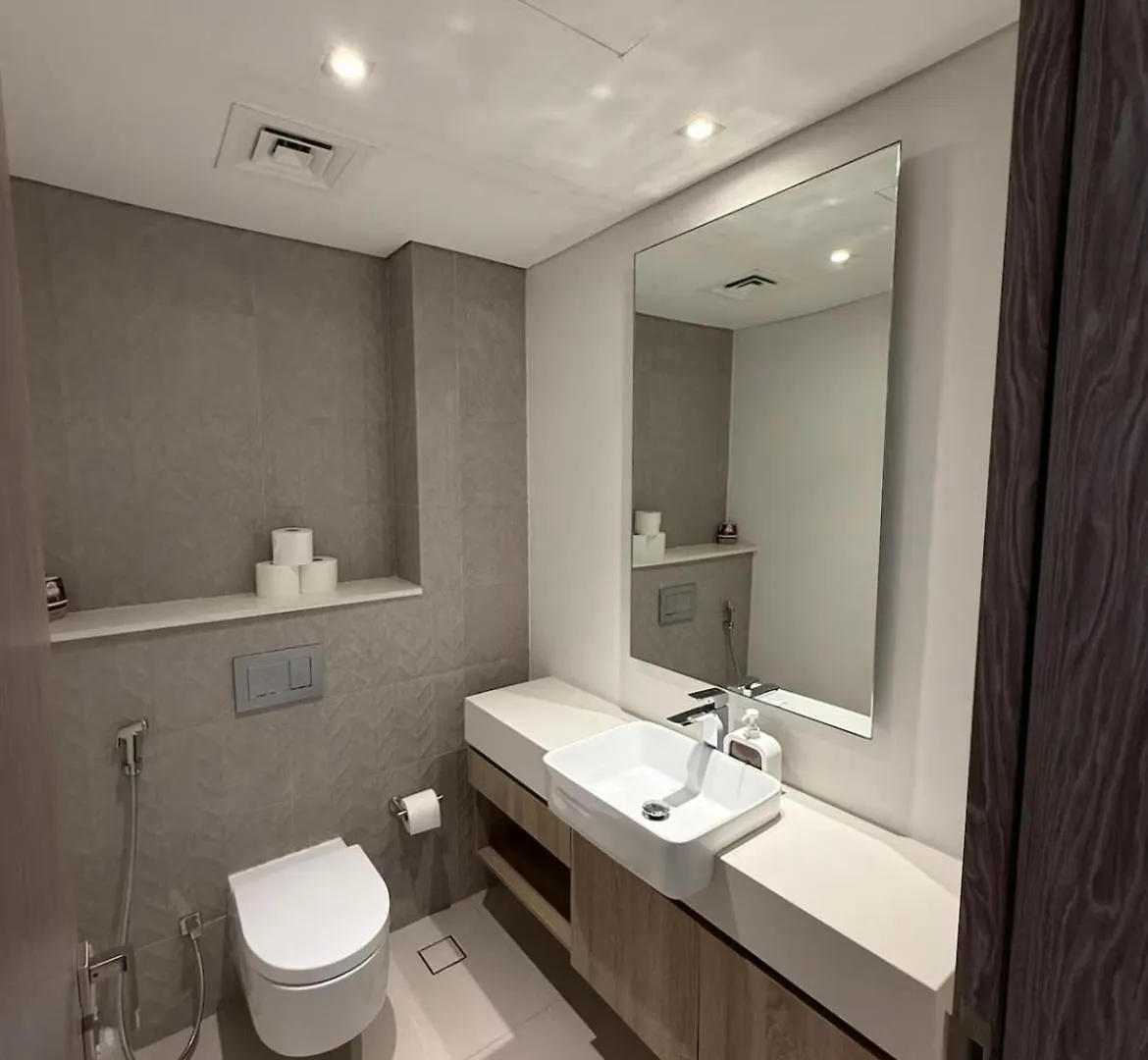 Luxury Marina View, 6Min Walk To Jbr Beach Dubai 0*,